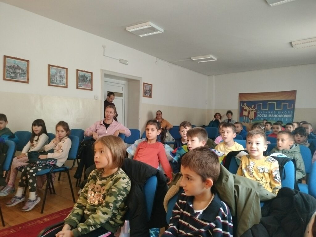 пчелице-у-посети-музичкој-школи.jpeg
