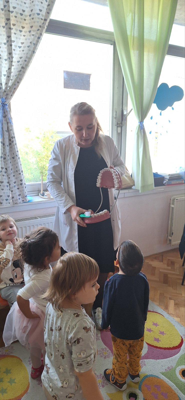 стоматолог-посета-вртић-дизниленд